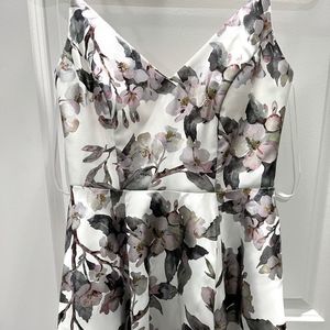 🍋 NWT Satin Floral Formal Dress